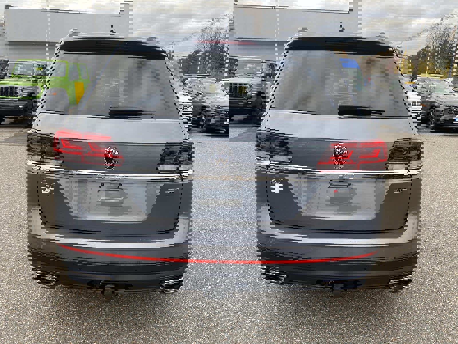 Used 2022 Volkswagen Atlas SE image 4