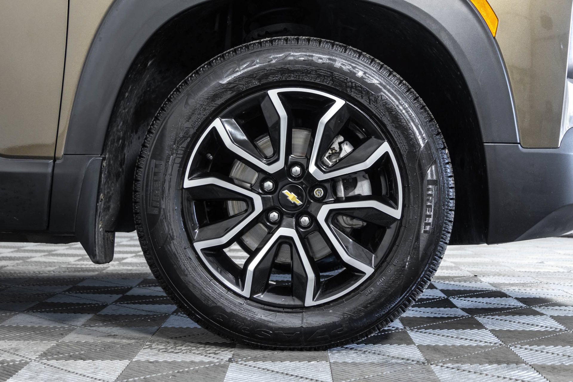Used 2022 Chevrolet TrailBlazer ACTIV w/ Sun and Liftgate Package AWD/4WD image 44