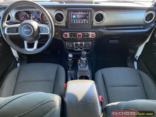 Certified 2020 Jeep Gladiator Overland w/ Cold Weather Group image 10