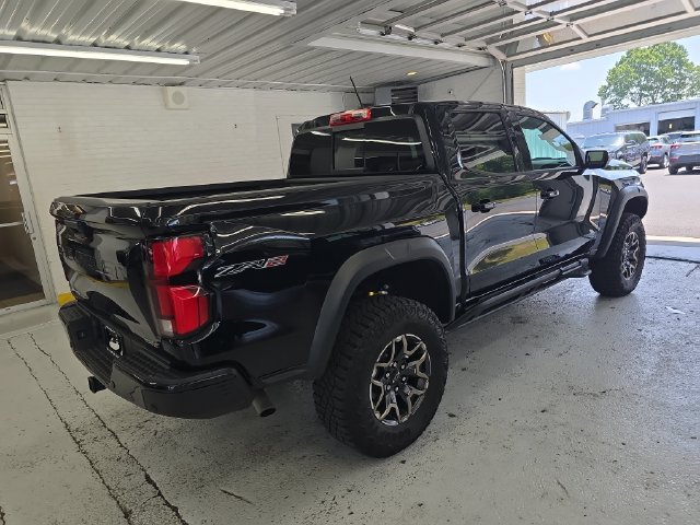 Certified 2024 Chevrolet Colorado ZR2 w/ ZR2 Convenience Package III AWD/4WD image 6