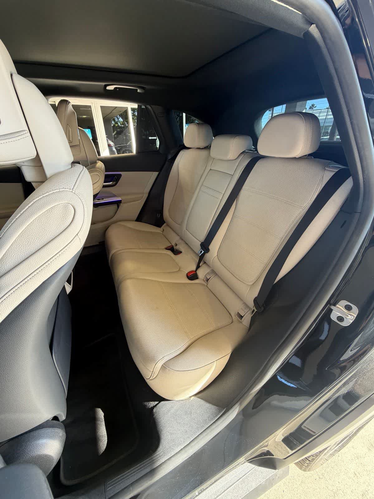 Used 2024 Mercedes-Benz GLC 300 4MATIC image 13