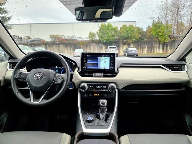 Used 2019 Toyota RAV4 Limited image 10