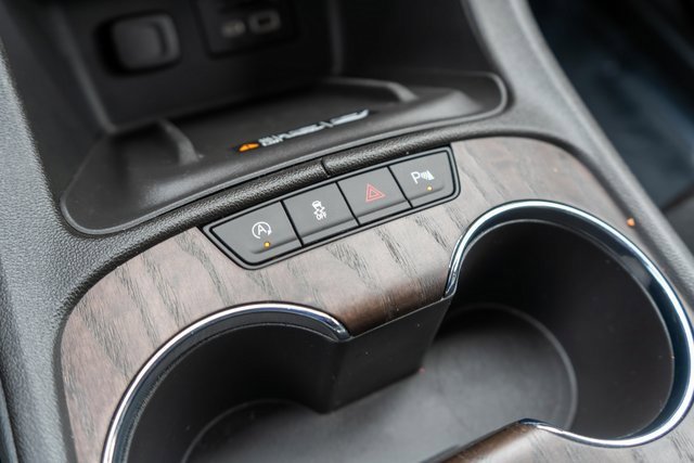 Used 2023 GMC Acadia Denali w/ Black Diamond Edition image 41