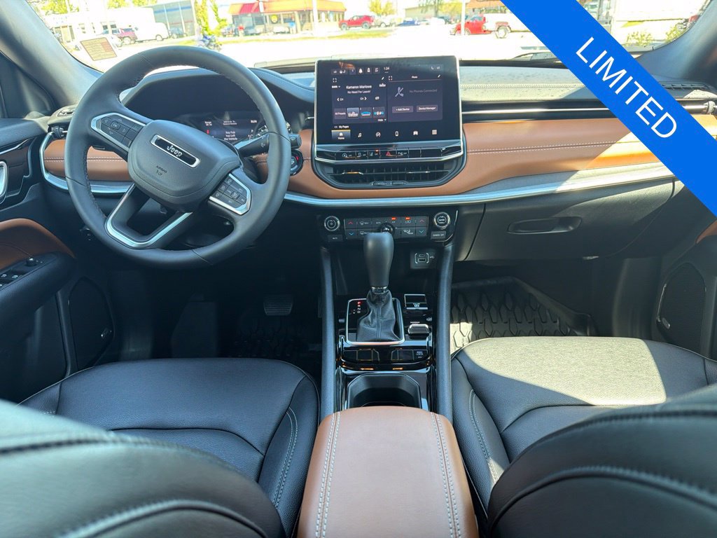 Used 2025 Jeep Compass Limited w/ Sun & Sound Group AWD/4WD image 25