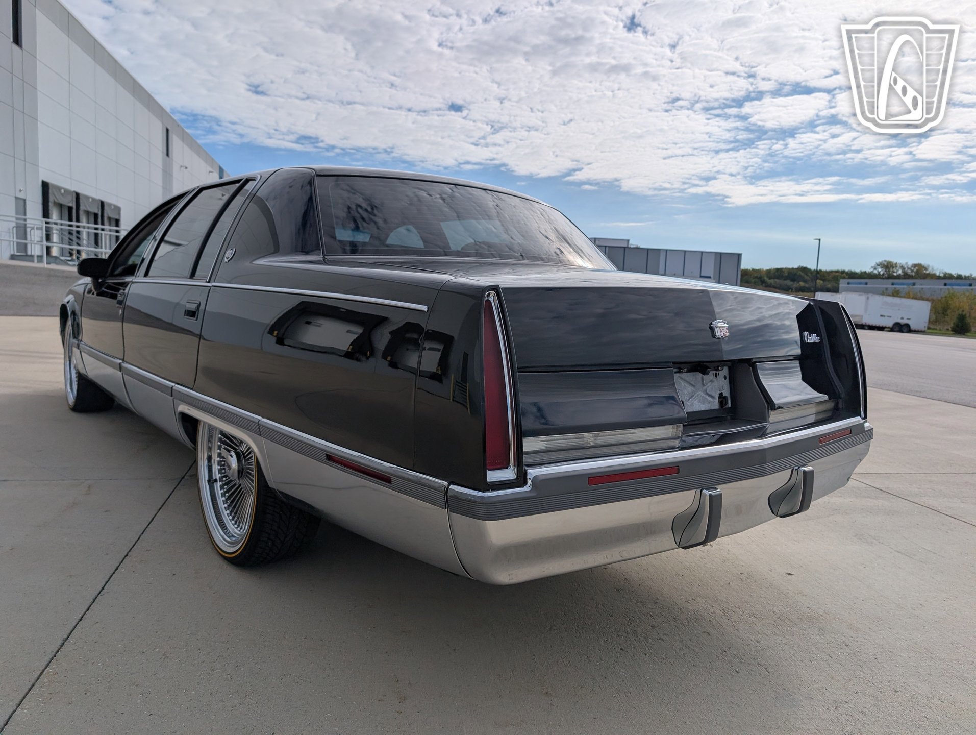 Used 1994 Cadillac Fleetwood Brougham image 9