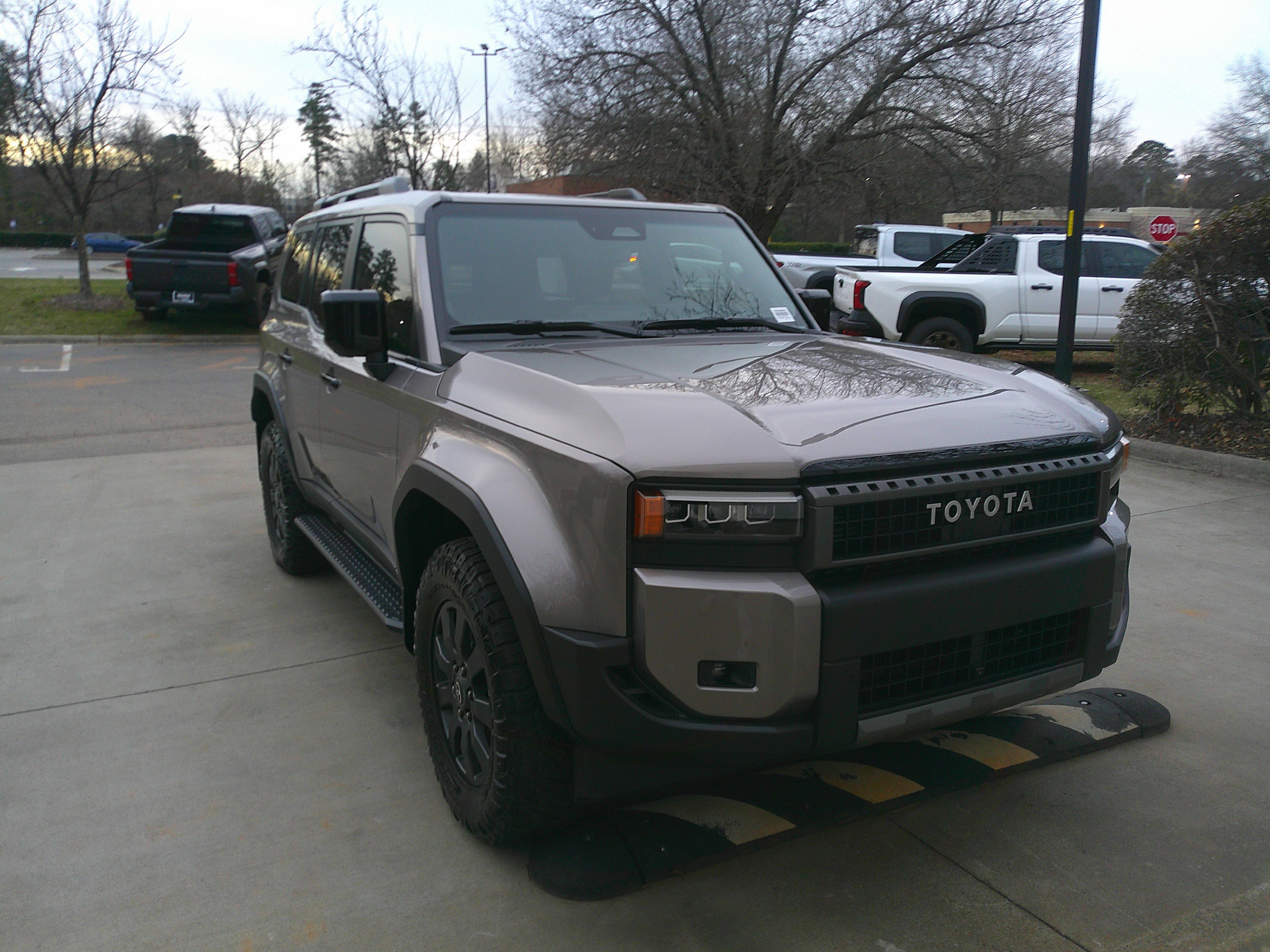 Used 2025 Toyota Land Cruiser image 5