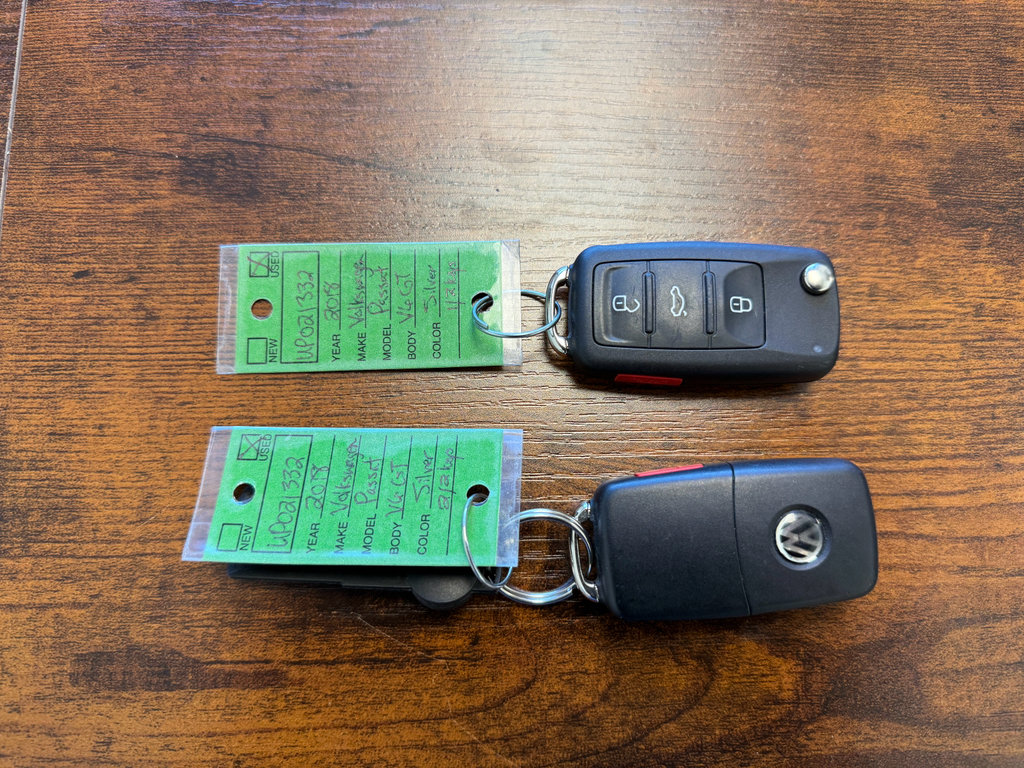 Used 2018 Volkswagen Passat 3.6 image 37