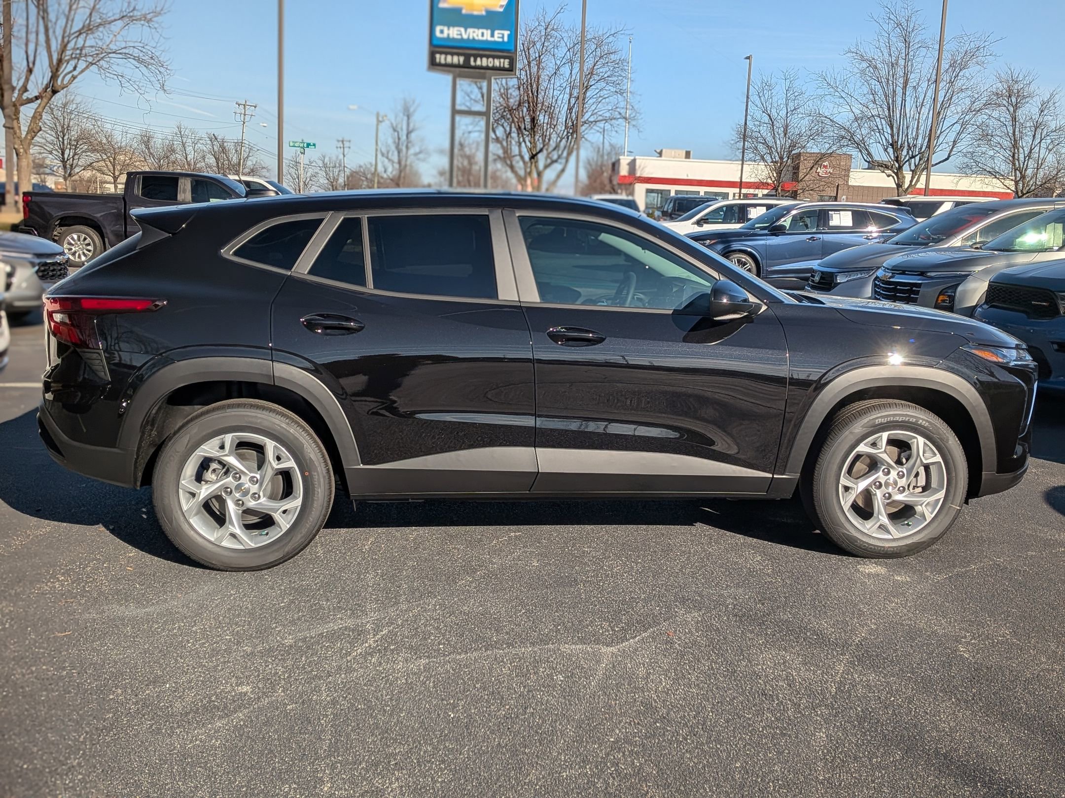 New 2026 Chevrolet Trax LS w/ LS Convenience Package image 9