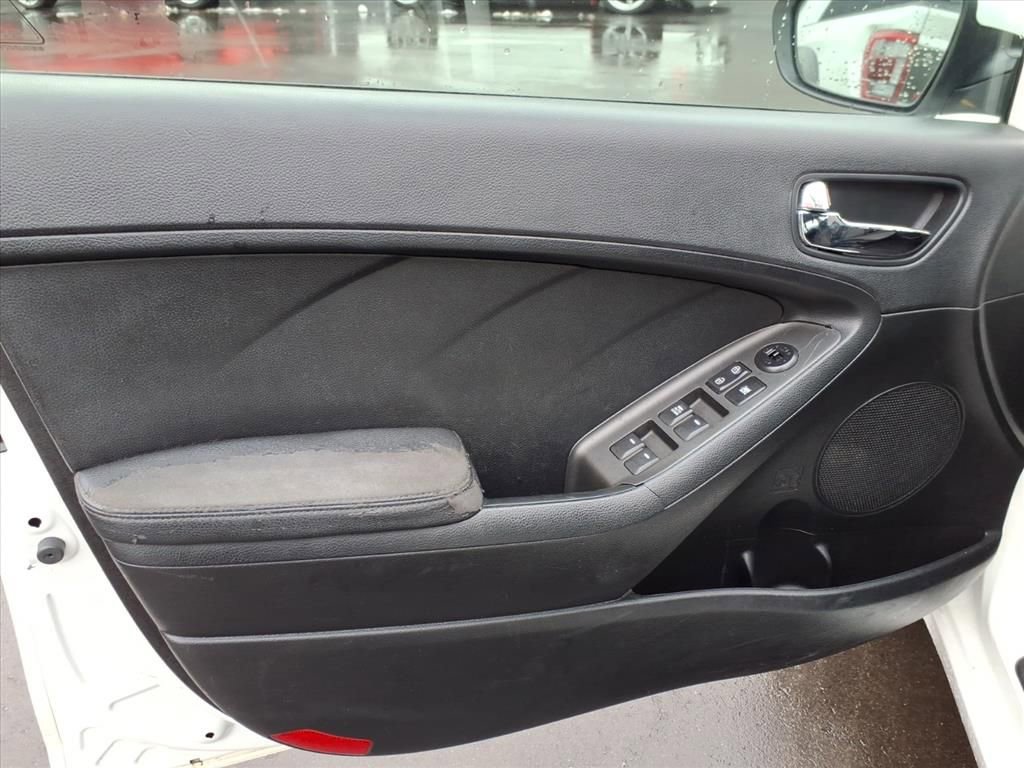 Used 2014 Kia Forte LX w/ Popular Package FWD image 12