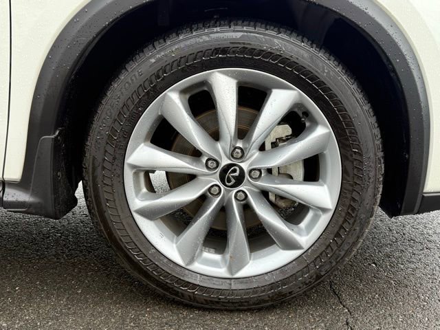 Used 2022 INFINITI QX50 Luxe image 18