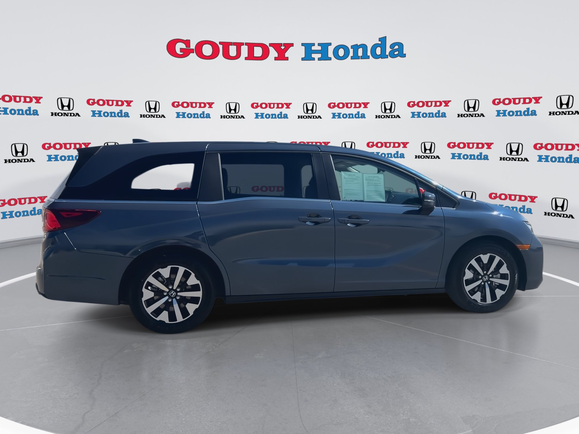 Certified 2025 Honda Odyssey EX-L image 9