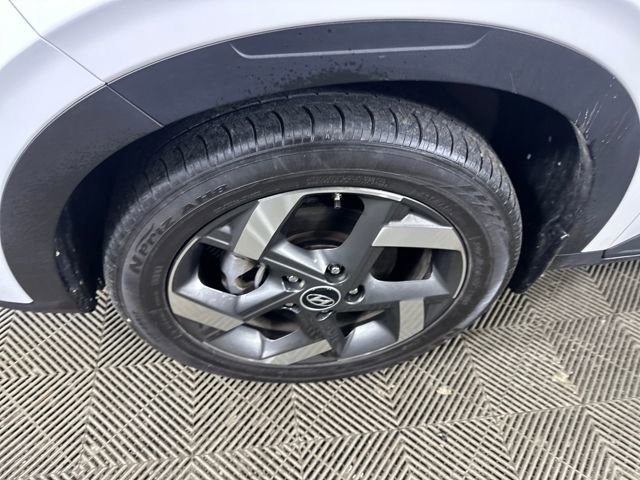 Certified 2023 Hyundai Venue SEL image 10