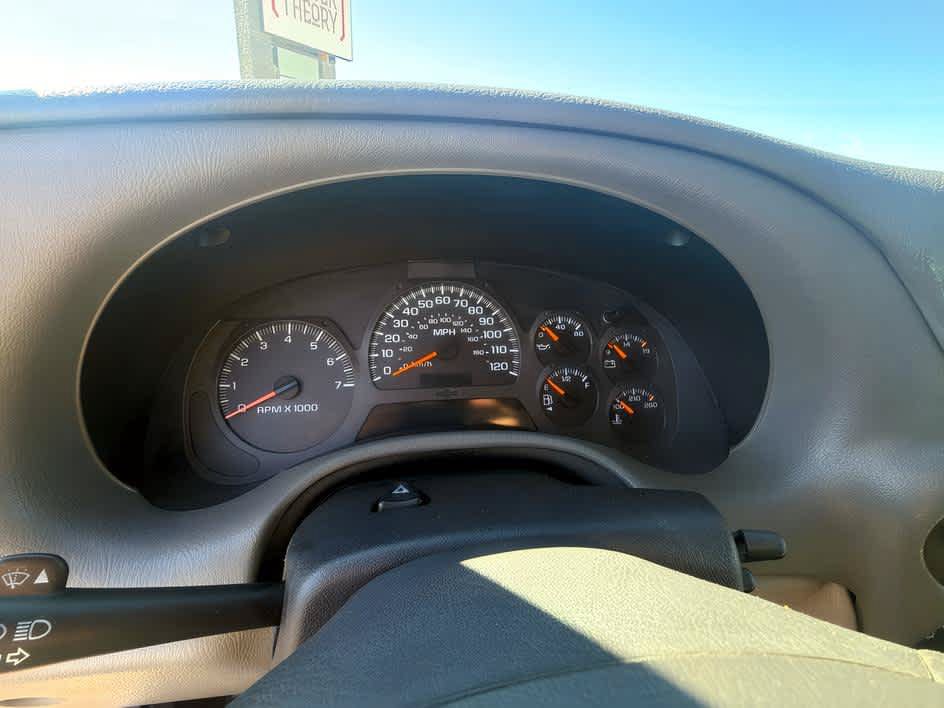 Used 2002 Chevrolet TrailBlazer LT AWD/4WD image 16