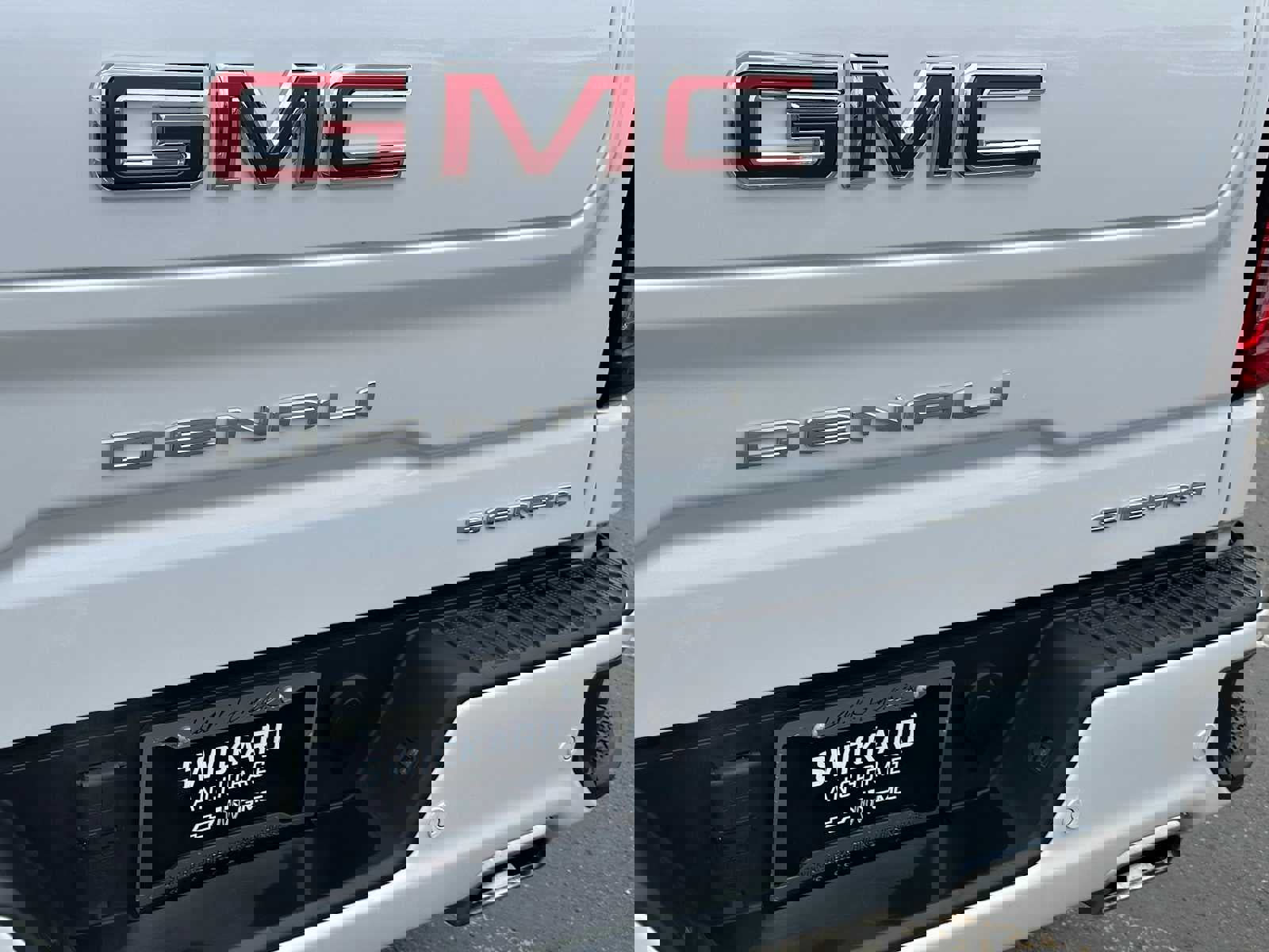 Used 2025 GMC Sierra 1500 Denali w/ Denali Reserve Package image 13