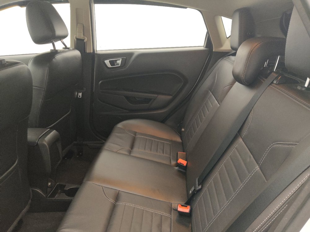 Used 2016 Ford Fiesta Titanium image 18