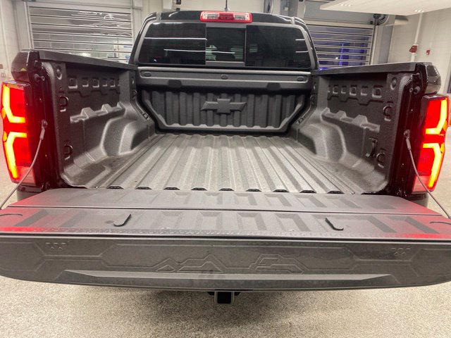 New 2026 Chevrolet Colorado ZR2 w/ Technology Package AWD/4WD image 7