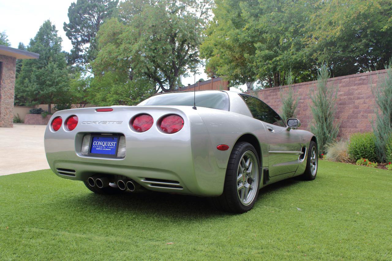 Used 2004 Chevrolet Corvette Z06 w/ Memory Package RWD image 16