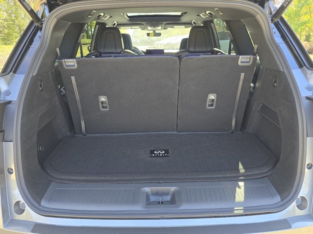 New 2026 INFINITI QX60 Sport w/ Dark Cargo Package image 22