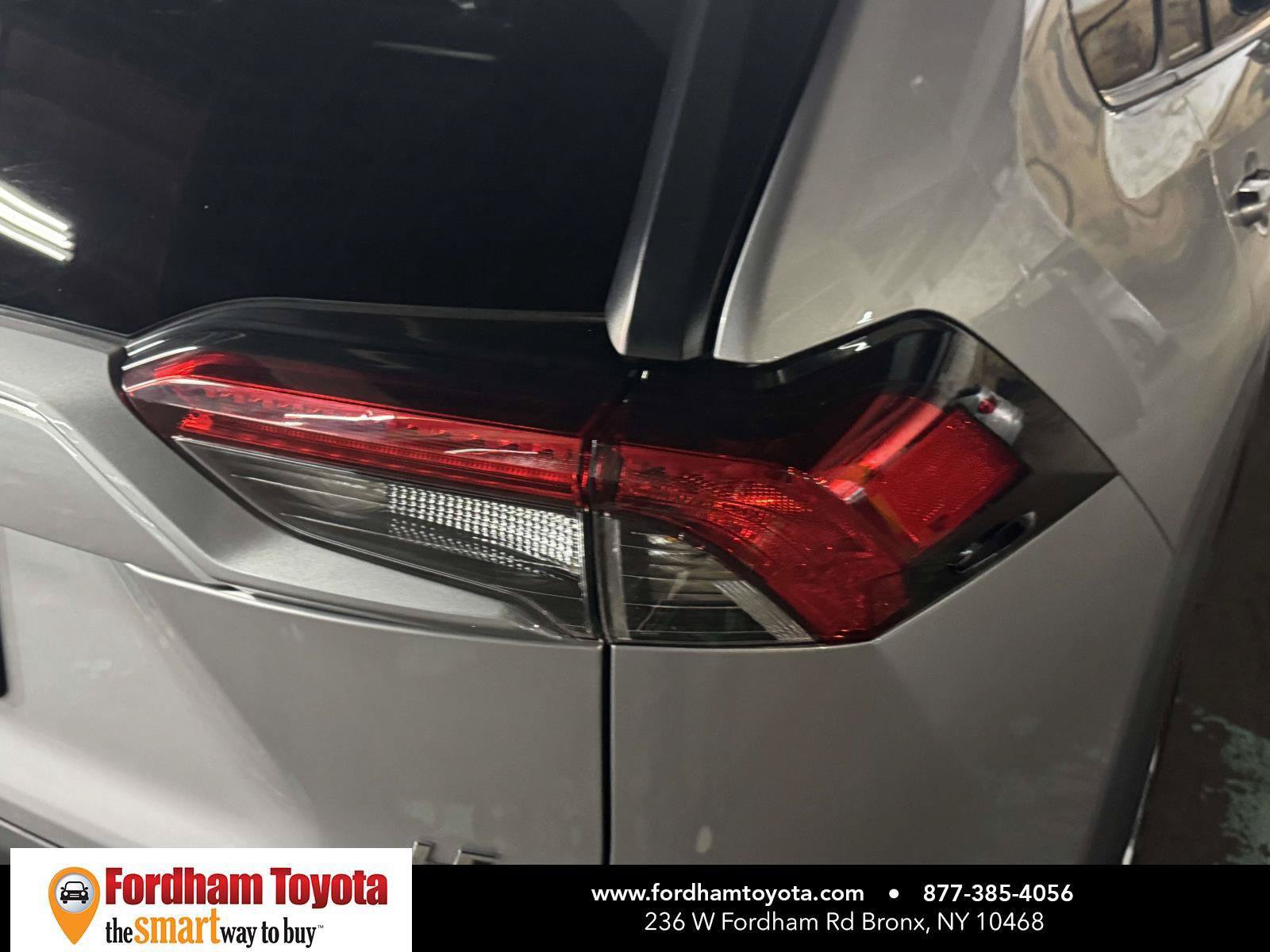 Used 2023 Toyota RAV4 LE AWD/4WD image 10