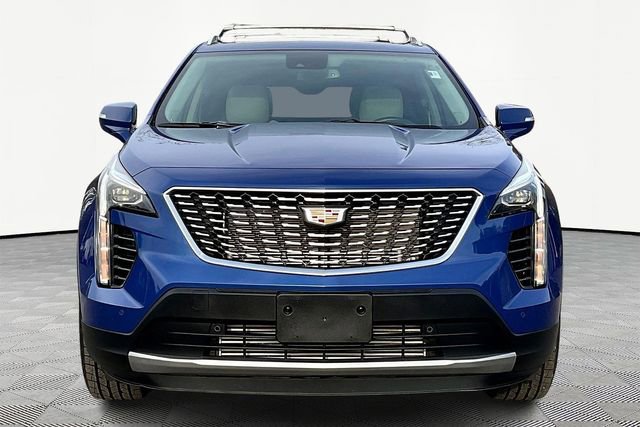 Used 2022 Cadillac XT4 Premium Luxury w/ Driver Awareness Package image 2