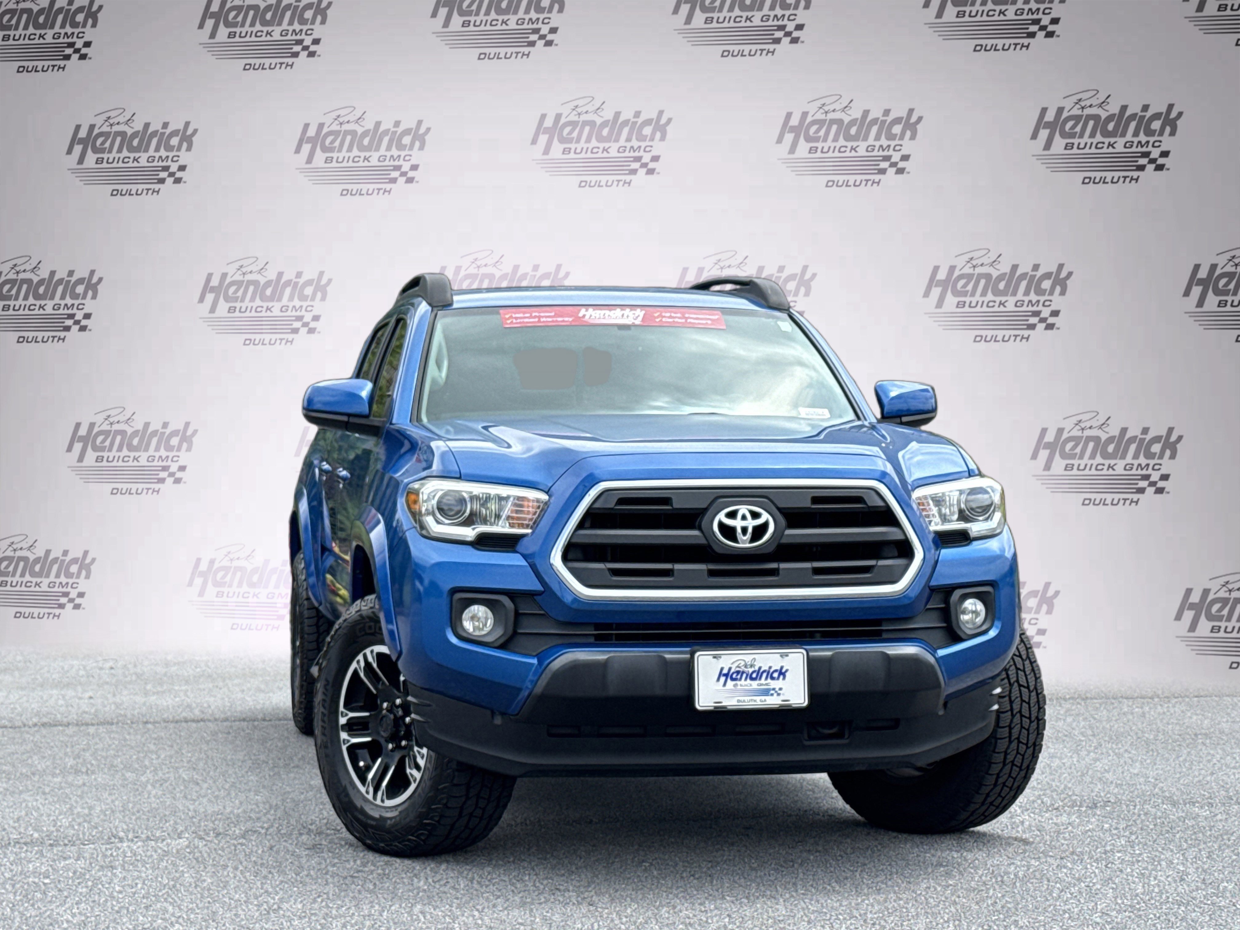 Used 2017 Toyota Tacoma SR5 w/ Tow Package RWD video 2