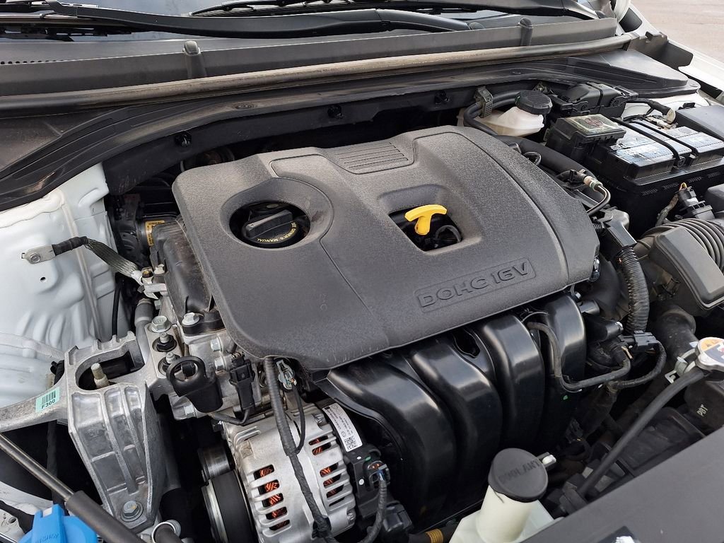 Used 2020 Hyundai Elantra SE w/ Cargo Package (C1) image 27