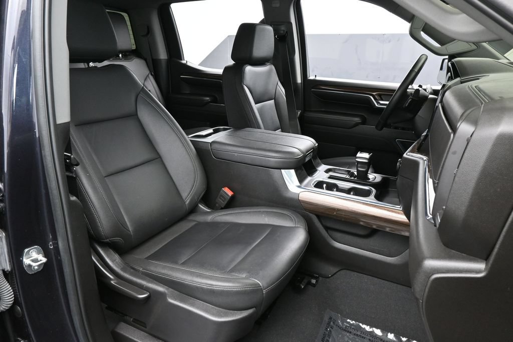 Used 2024 Chevrolet Silverado 1500 RST AWD/4WD image 47