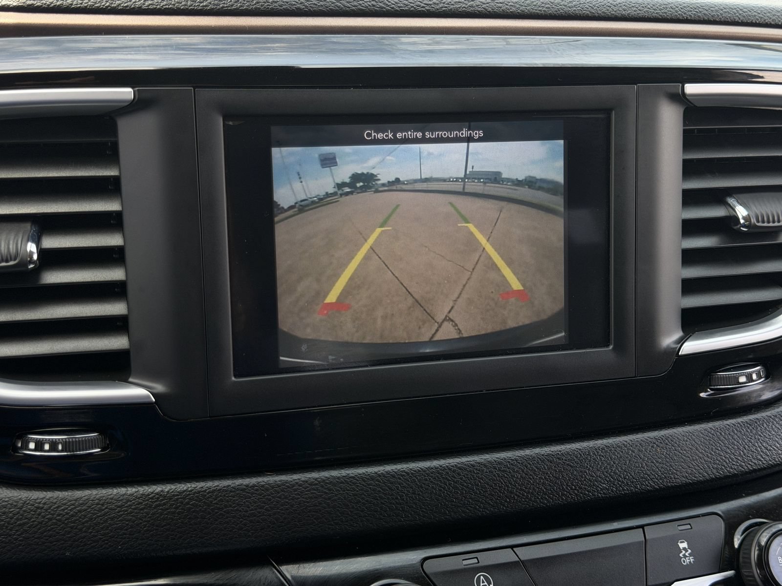 Used 2021 Chrysler Voyager Lxi FWD image 18