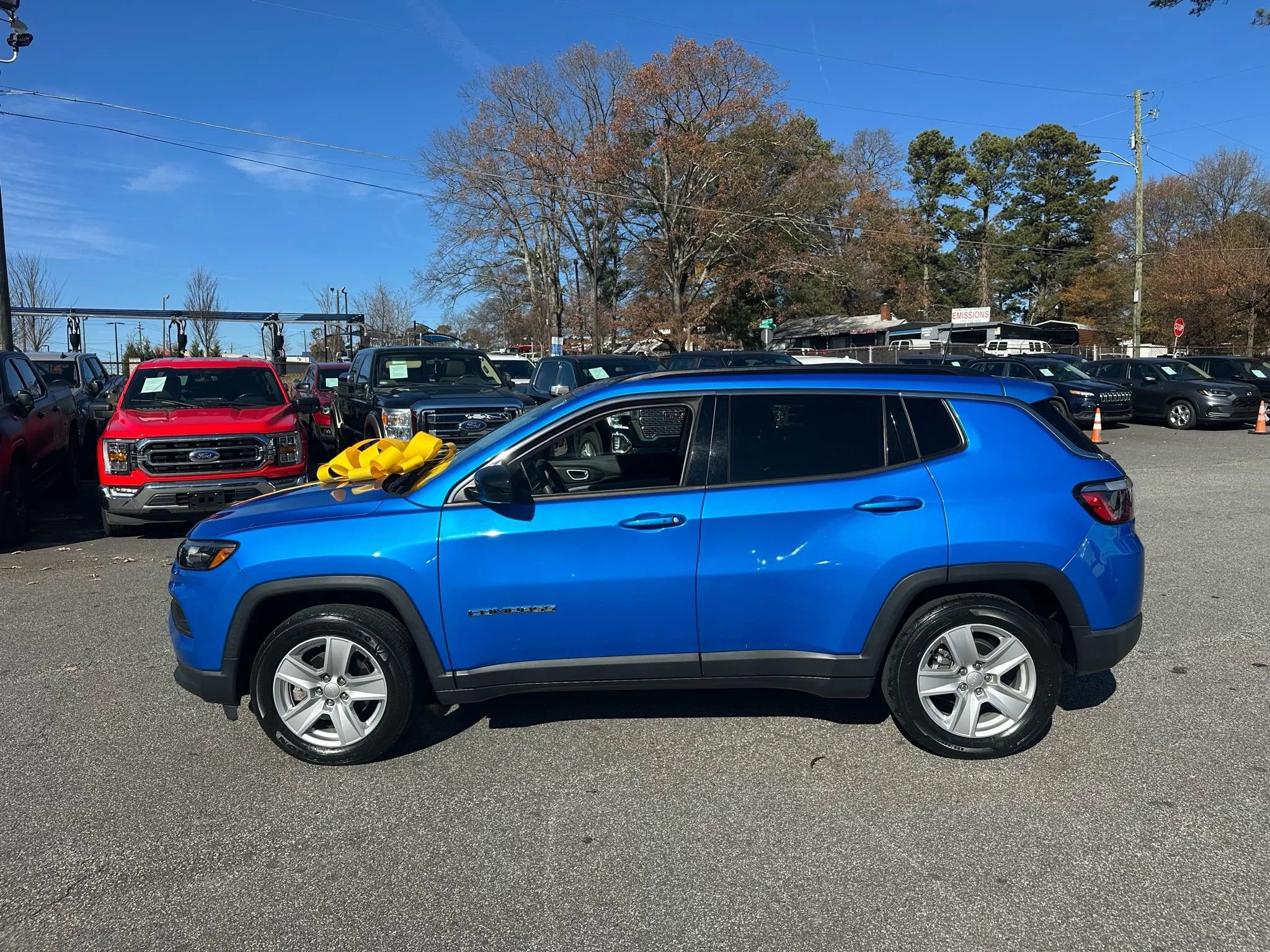 Used 2022 Jeep Compass Latitude image 4