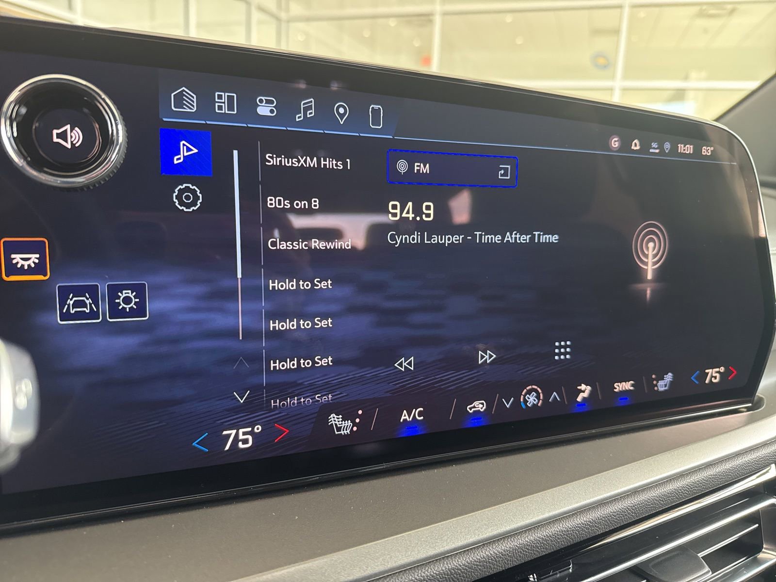 New 2026 Chevrolet Traverse LT w/ Driver Confidence Package image 33