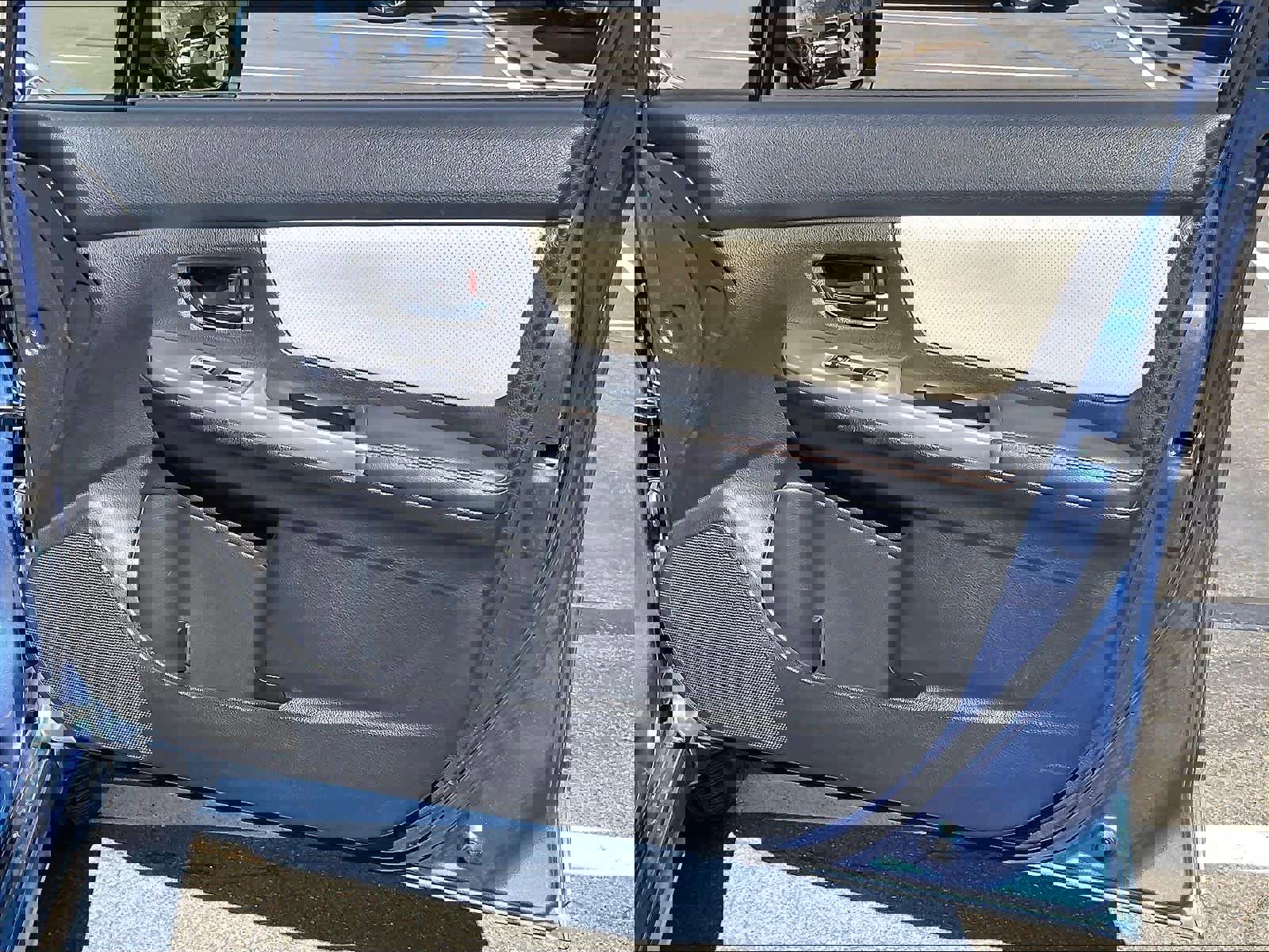 Used 2016 Subaru Crosstrek 2.0i Limited image 25