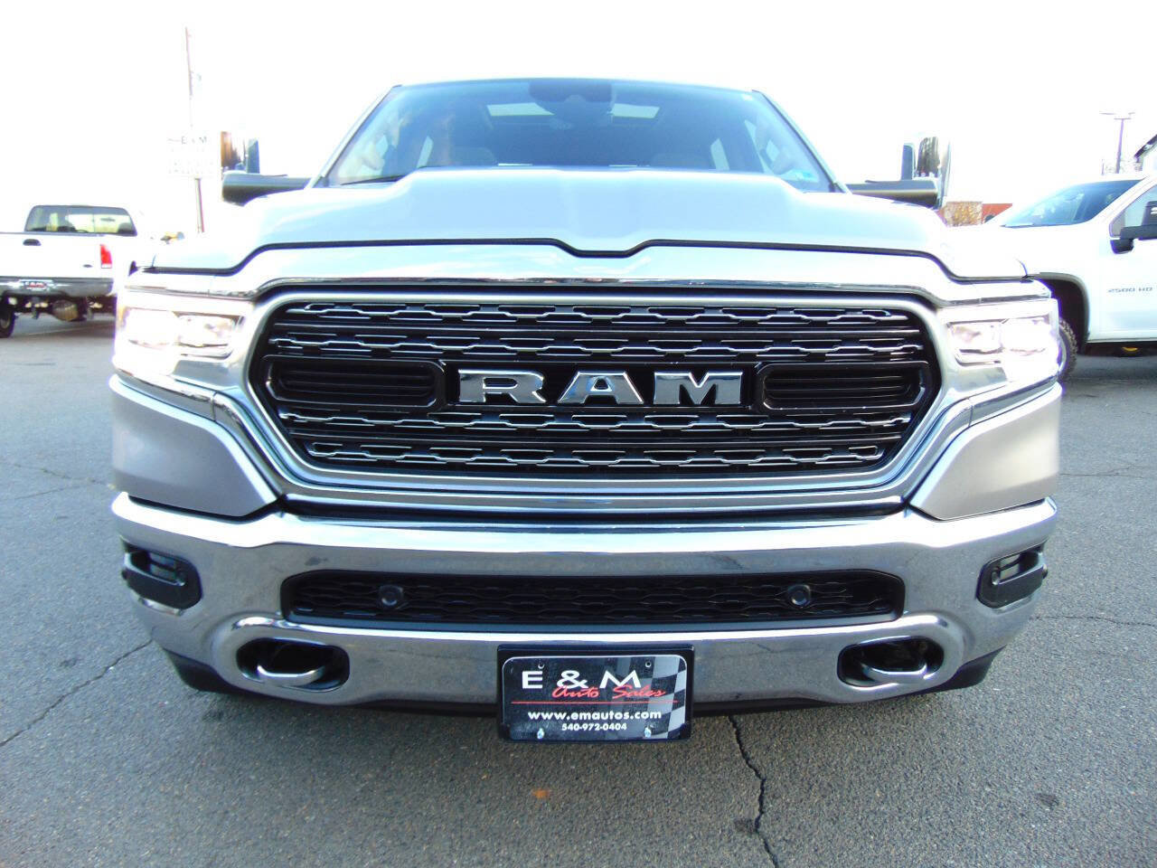 Used 2019 RAM 1500 Limited w/ Advanced Safety Group image 3