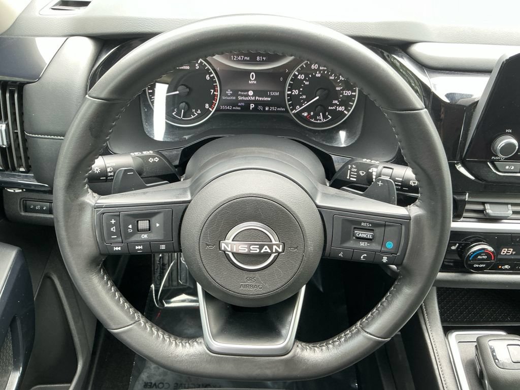 Used 2025 Nissan Pathfinder SV AWD/4WD image 19