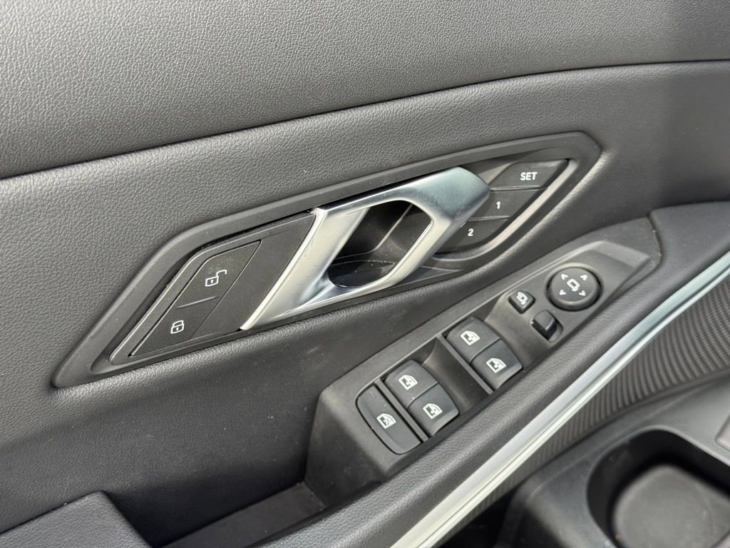 Used 2024 BMW 330i xDrive Sedan w/ M Sport Package image 9