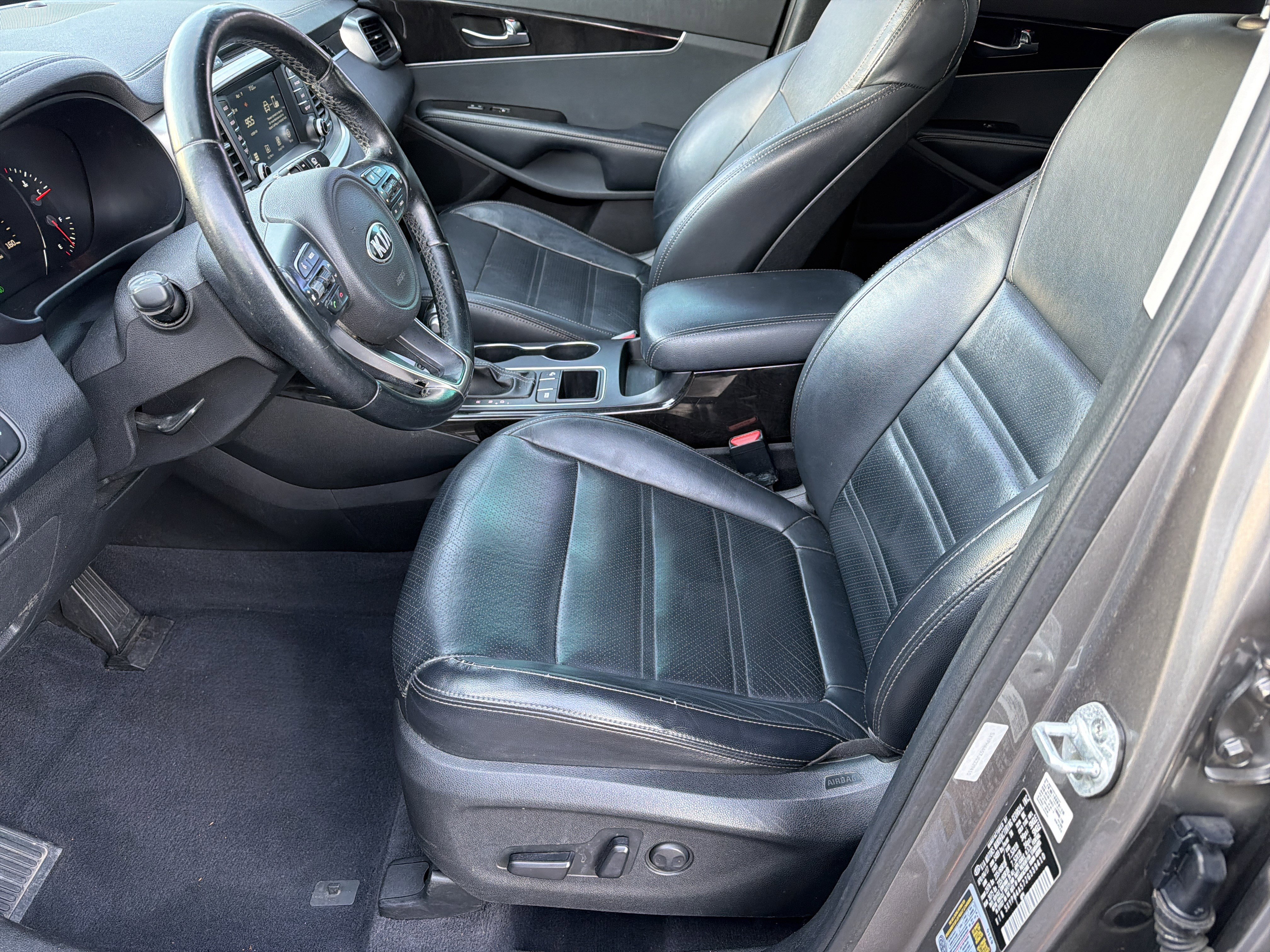 Used 2018 Kia Sorento EX image 7