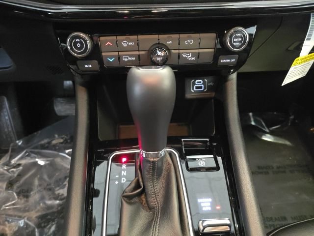 New 2026 Jeep Compass Latitude image 12