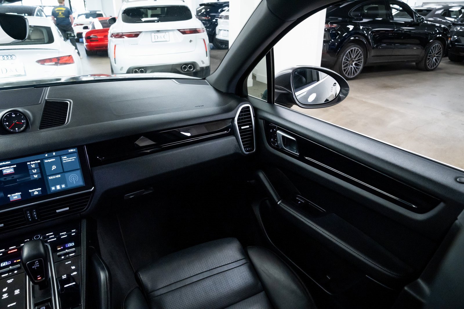 Used 2019 Porsche Cayenne image 11