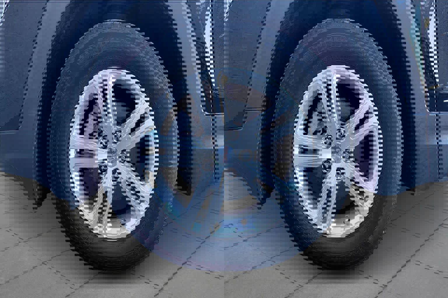 Used 2022 GMC Terrain SLE image 10