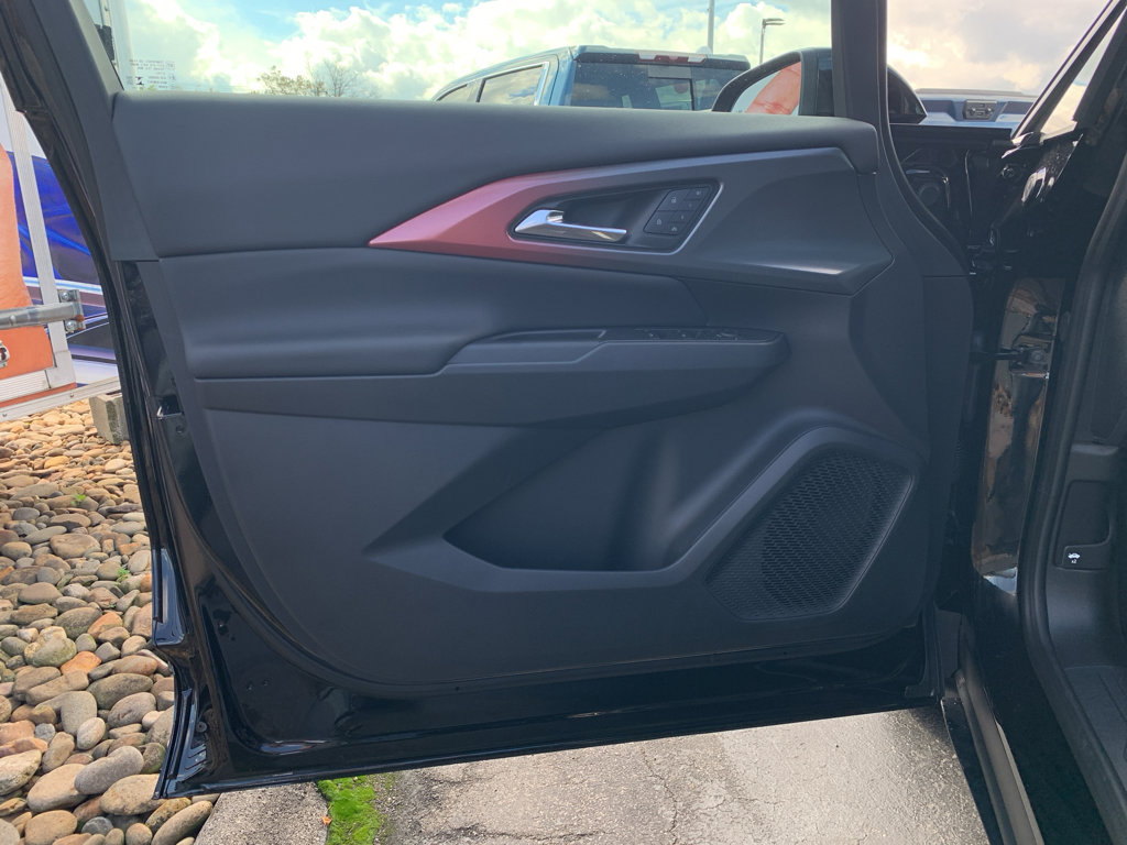 New 2026 Chevrolet Equinox EV RS image 17