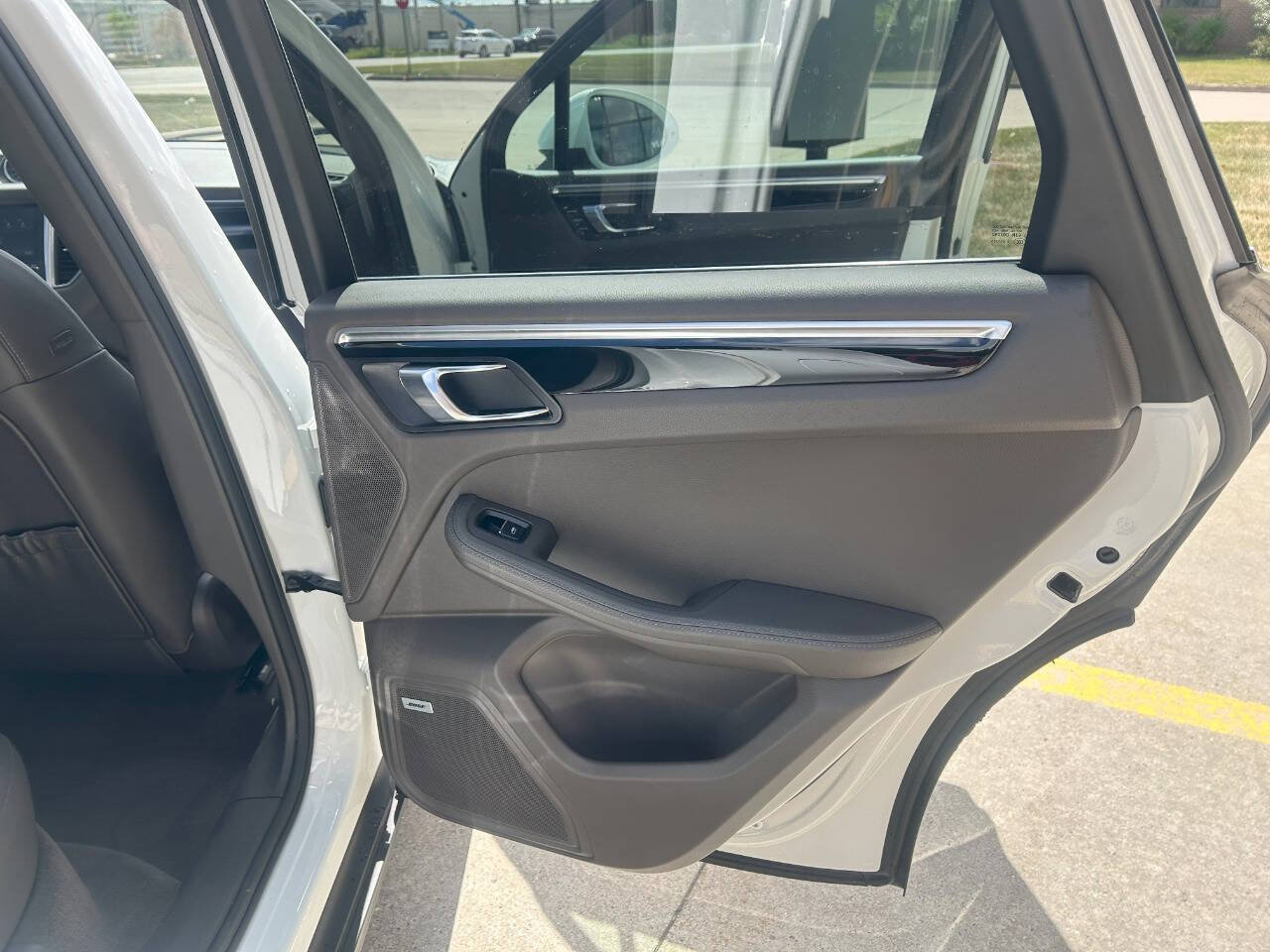 Used 2017 Porsche Macan S image 38