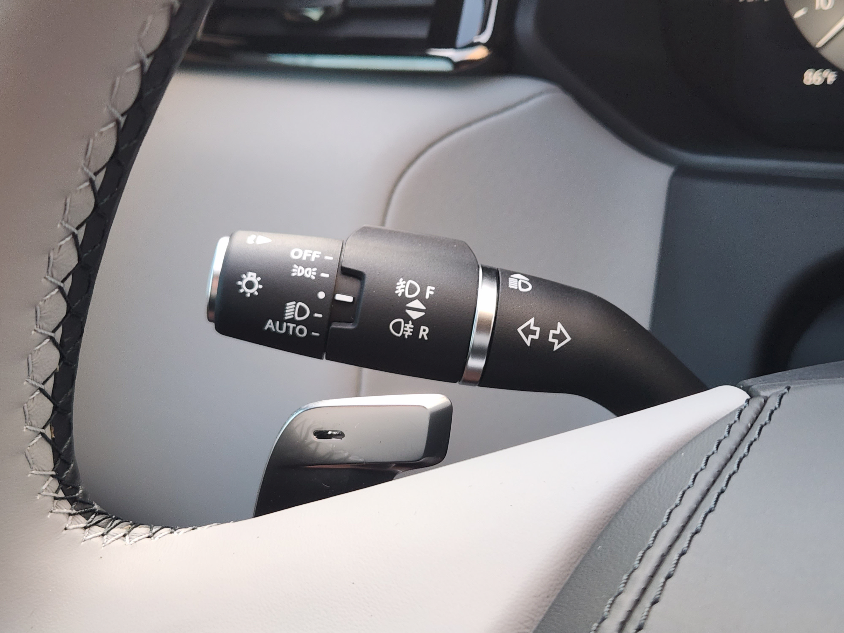New 2026 Land Rover Range Rover Velar Belgravia AWD/4WD image 24