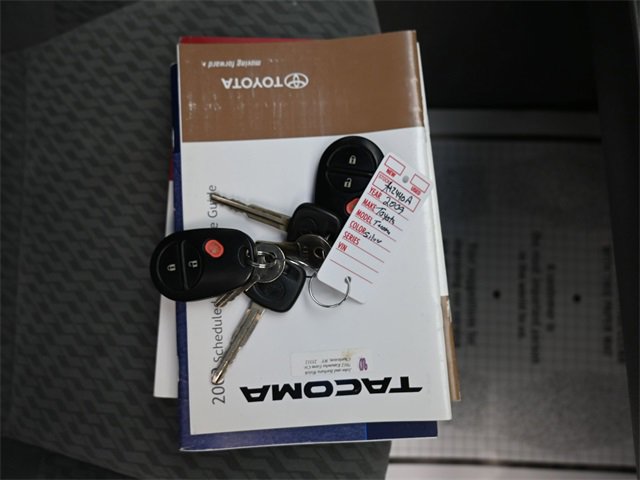 Used 2009 Toyota Tacoma Base image 9