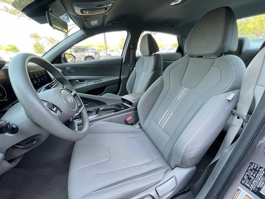 Used 2024 Hyundai Elantra SEL FWD image 22