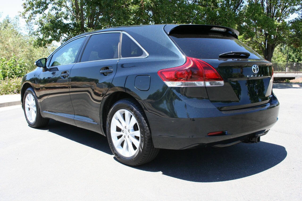Used 2013 Toyota Venza LE w/ LE Preferred Pkg AWD/4WD image 9