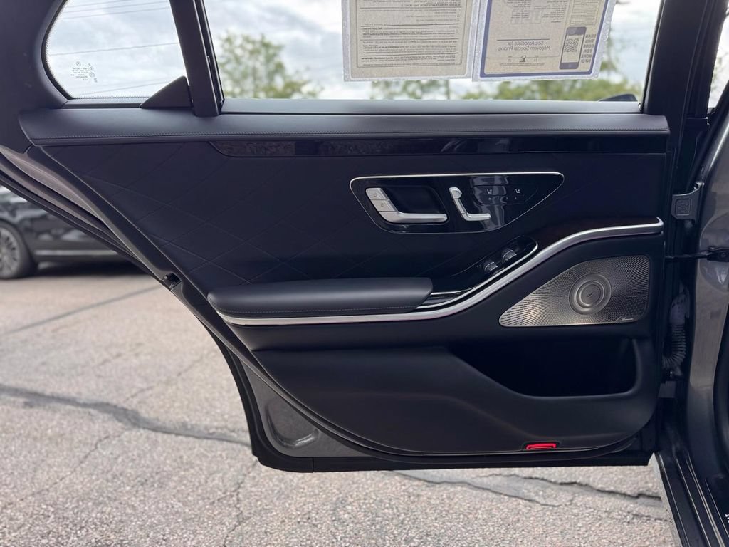 Used 2022 Mercedes-Benz S 580 4MATIC Sedan image 21