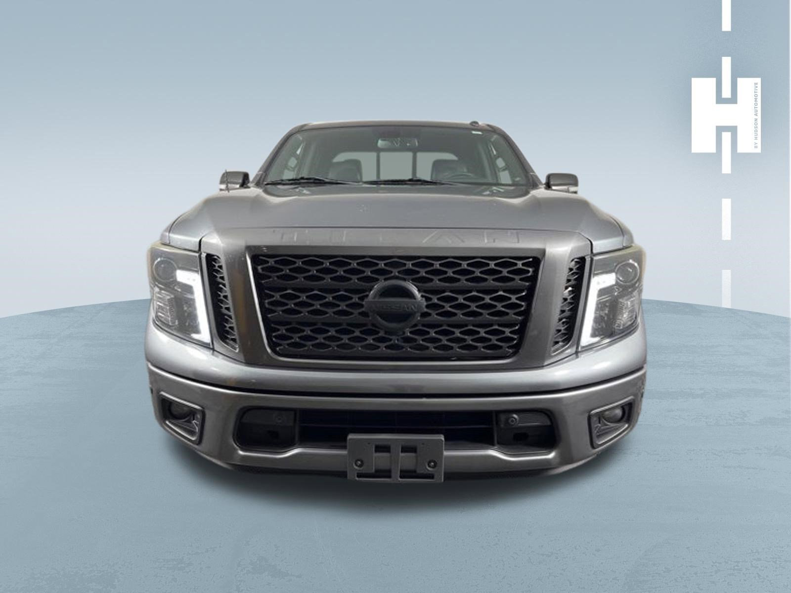 Used 2018 Nissan Titan SL w/ Midnight Edition RWD image 3