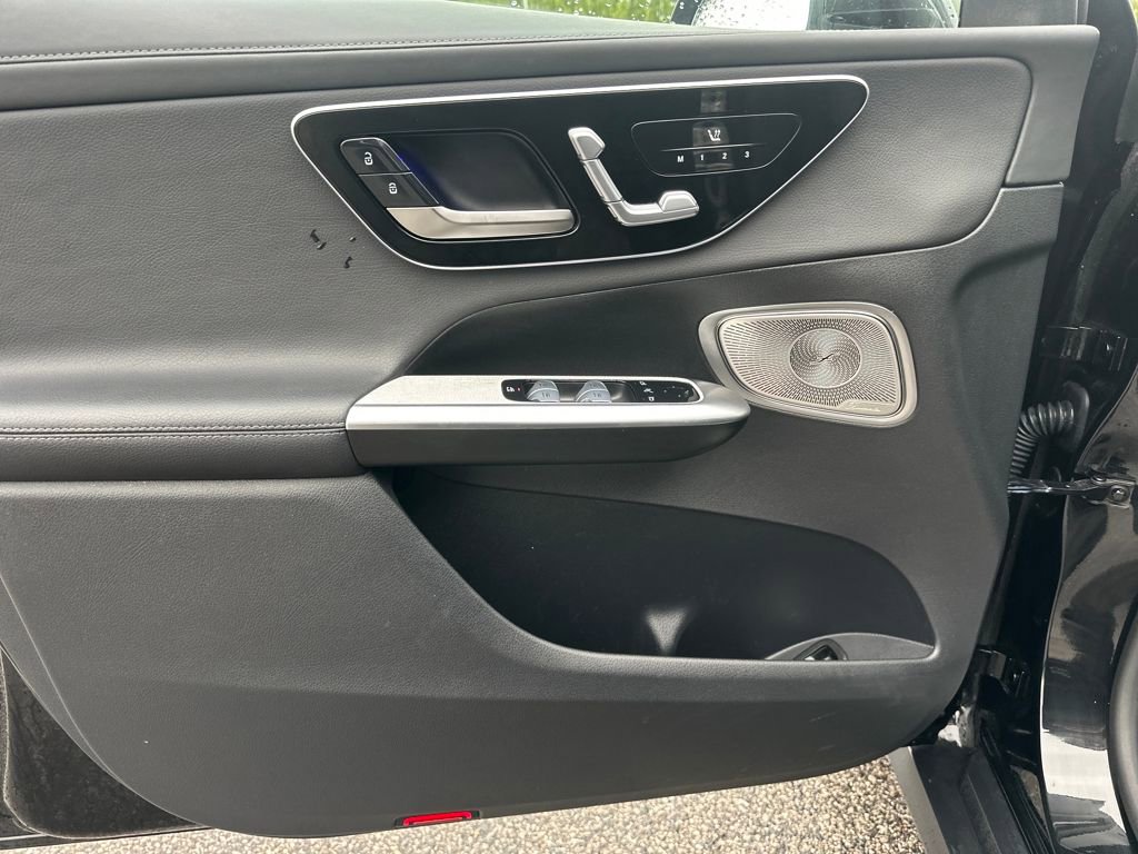 Certified 2023 Mercedes-Benz GLC 300 image 26