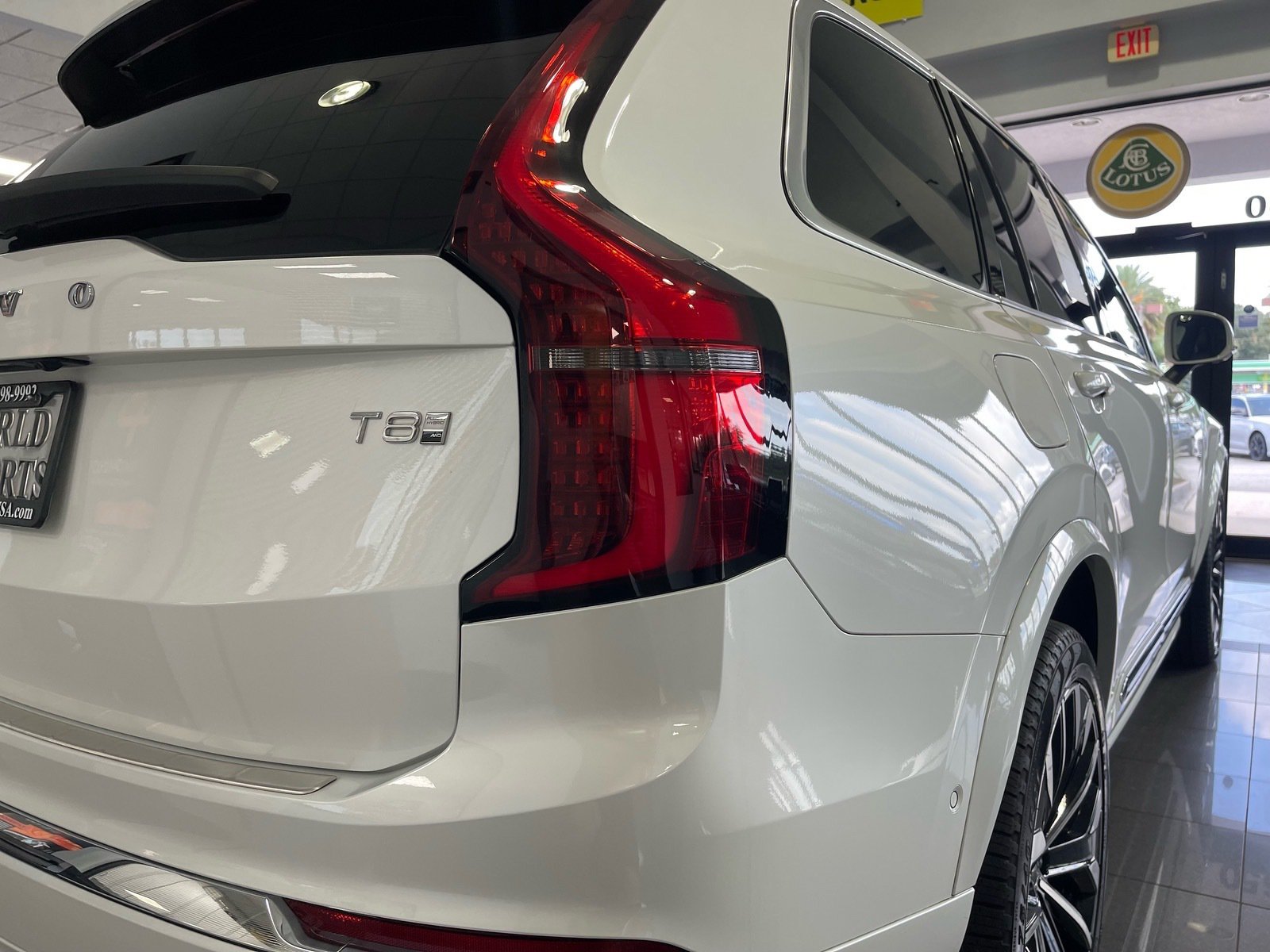Used 2025 Volvo XC90 T8 Ultra w/ Protection Package Premier AWD/4WD image 17