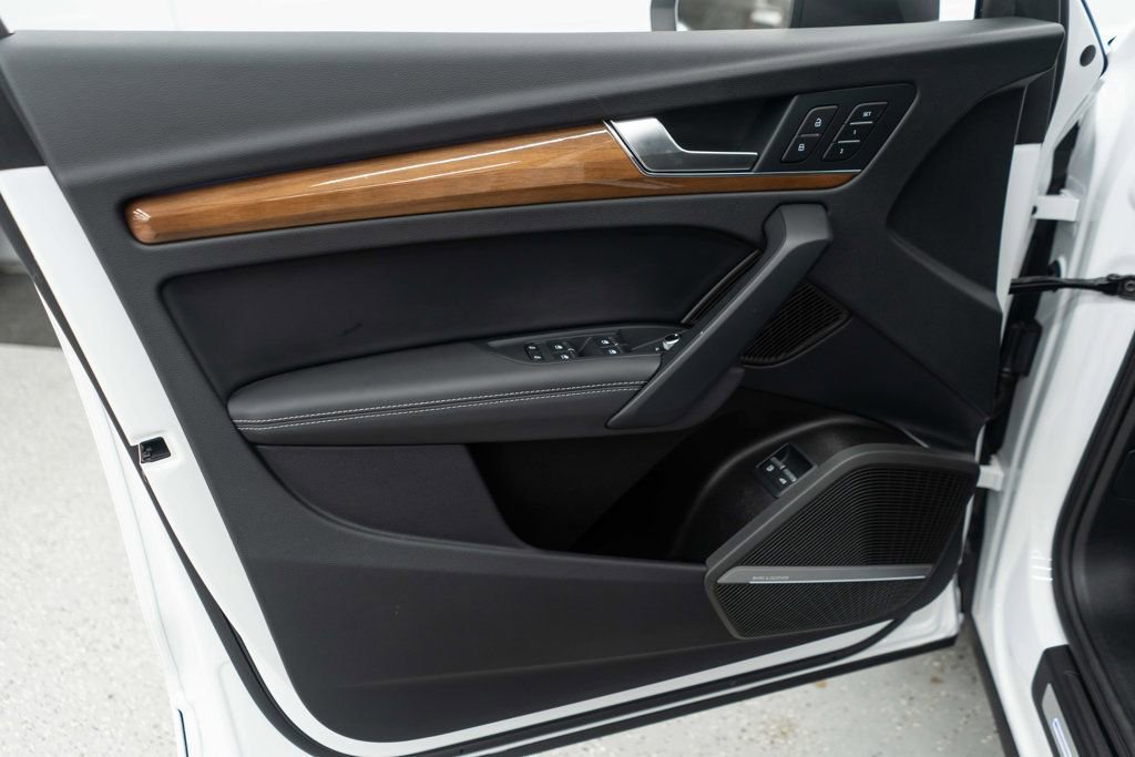 Used 2024 Audi Q5 e Prestige image 17