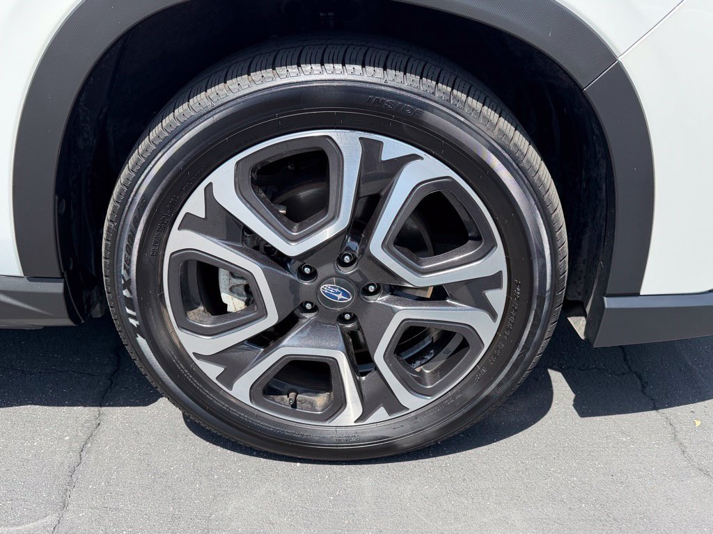 Used 2023 Subaru Ascent Limited AWD/4WD image 9